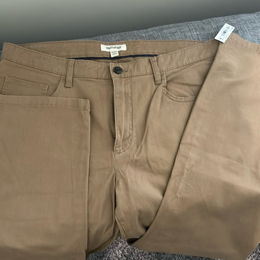 NWT Men’s Goodthreads 36 x 30 khaki pants